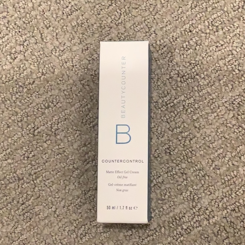 NIB beauty counter Matte gel cream